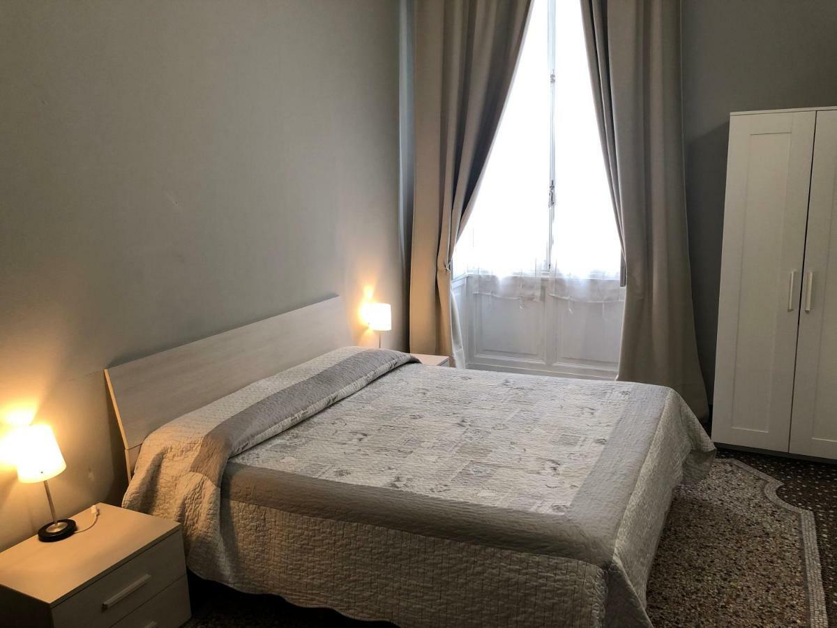 Check-Inn Rooms Genova Centro Εξωτερικό φωτογραφία