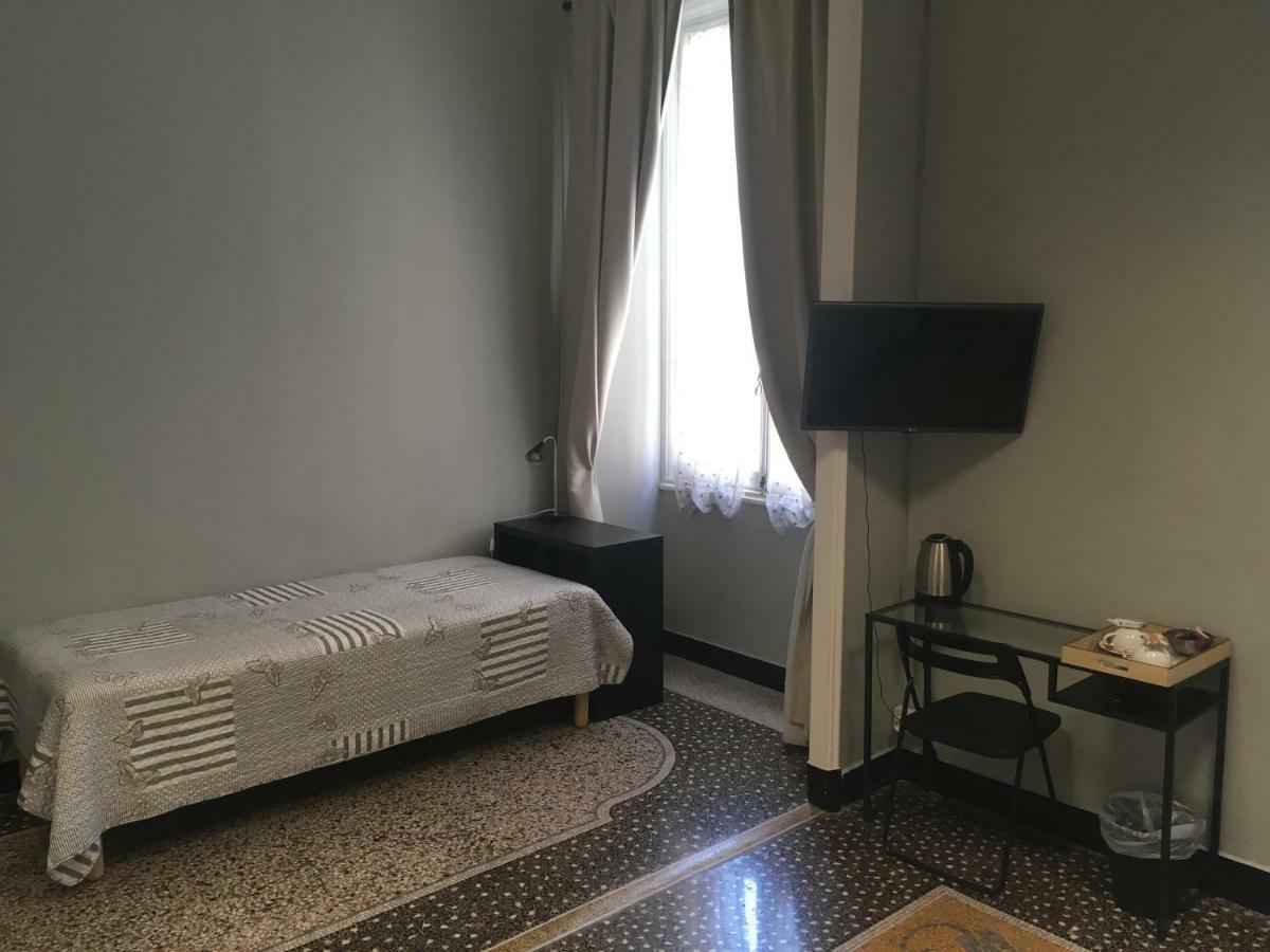 Check-Inn Rooms Genova Centro Εξωτερικό φωτογραφία